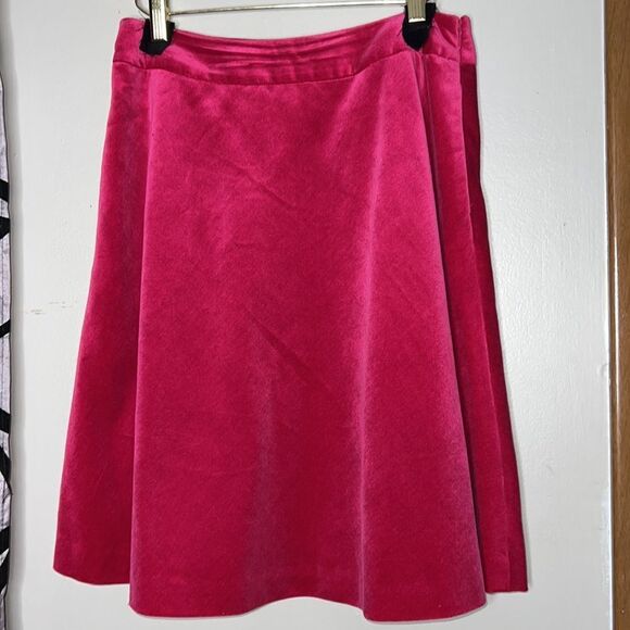 Kenneth Cole, New York, fuchsia velour A-line skirt, size 2 - Picture 4 of 9